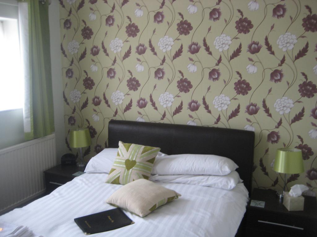 The Dragonfly Bed & Breakfast Блекпул Стая снимка